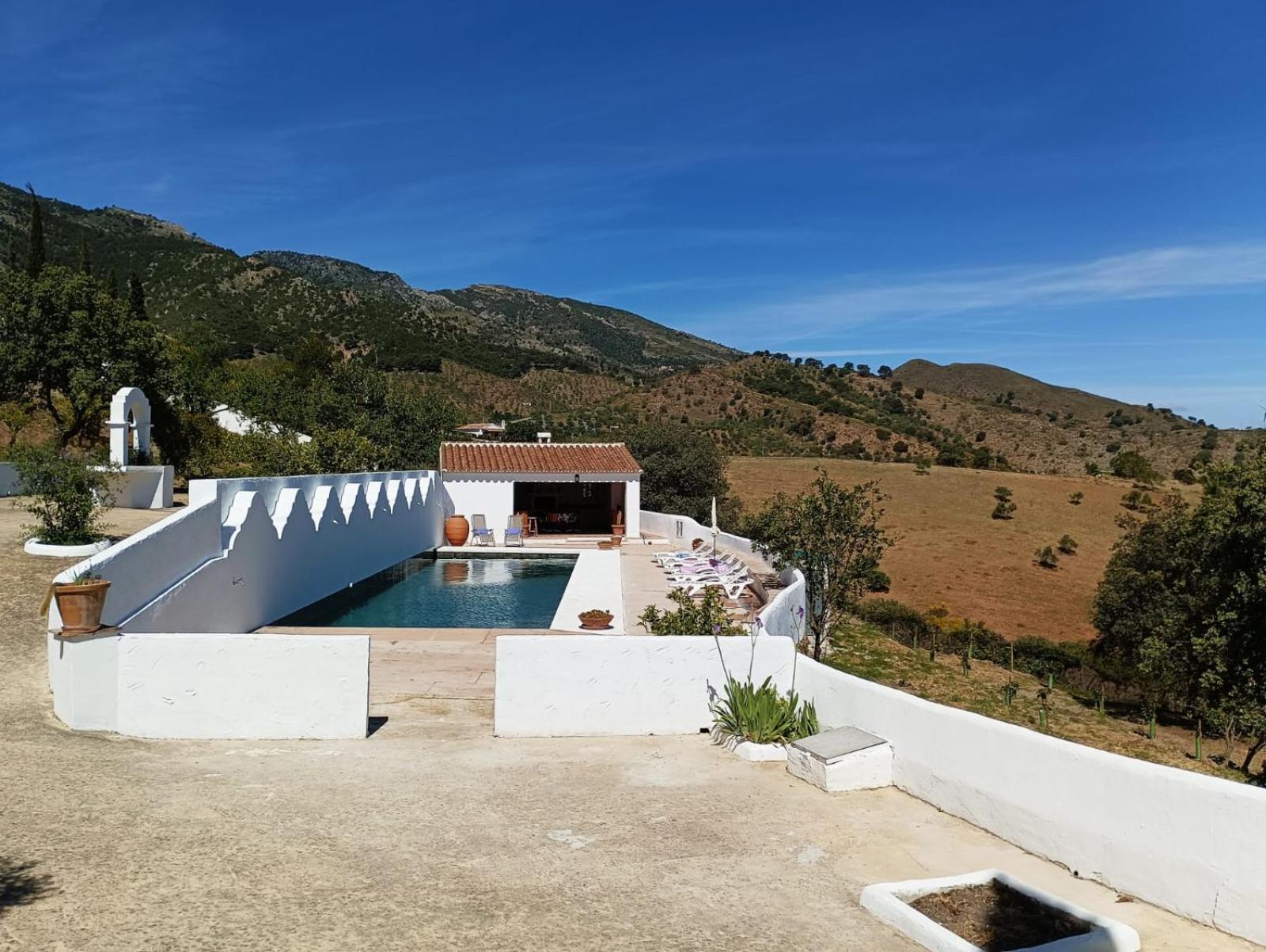 Complejo Rural Los Alcornoquillos Carratraca Exterior photo